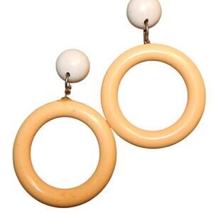 Vintage Groovy Retro Peach & Cream Hoops